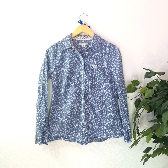 Banana Republic Butterfly Button Down - Picture 1 of 10